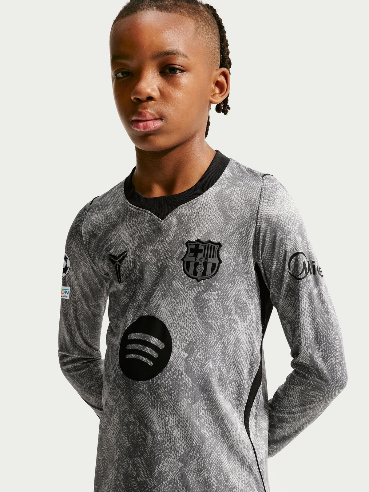 UCL Junior away goalkeeper jersey 26/27 FC Barcelona x Kobe Bryant