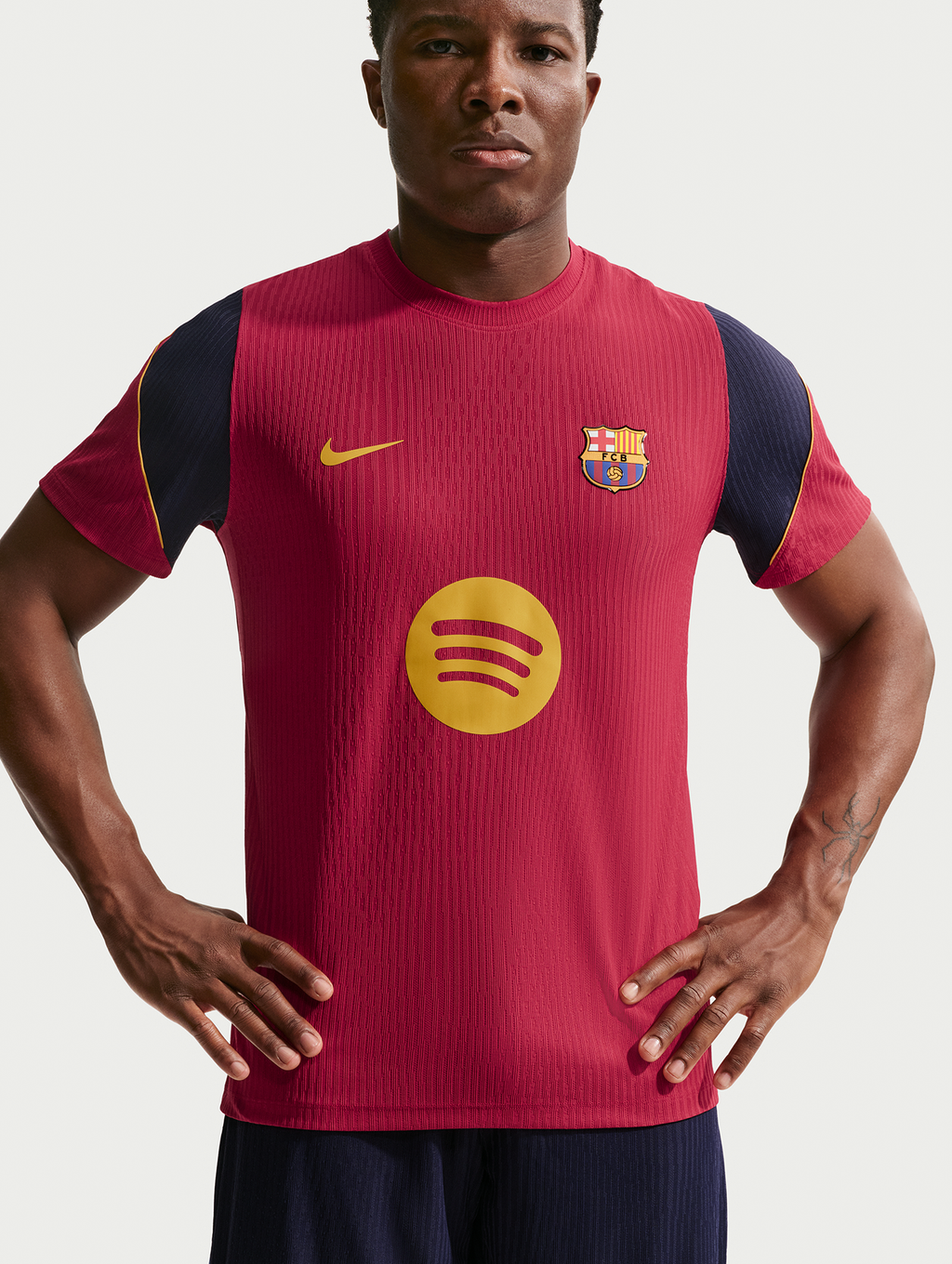 Men's training shirt FC Barcelona - Player Edition 26/27